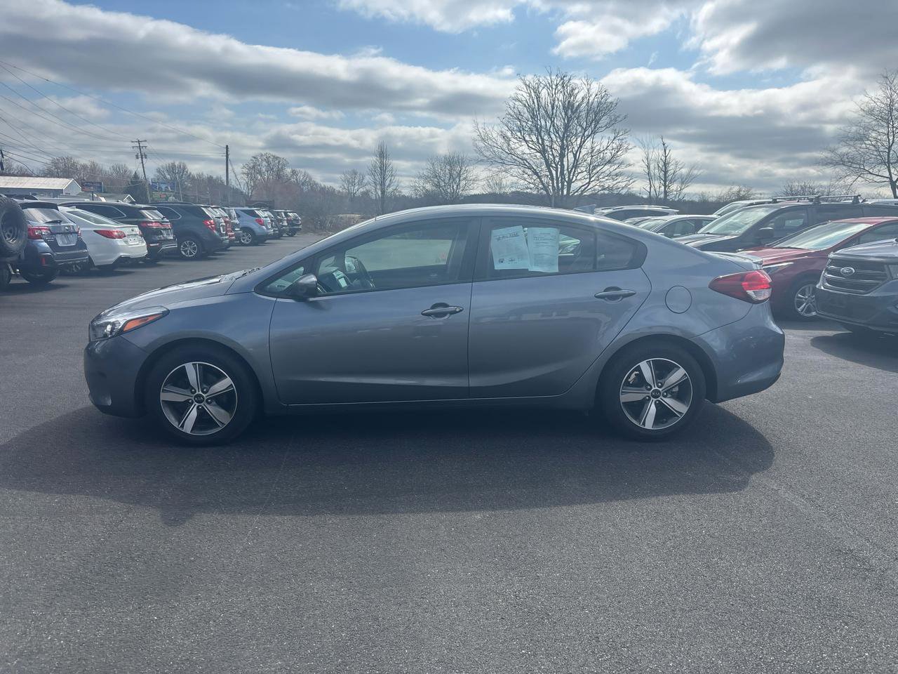 Used 2018 Kia Forte S image 3