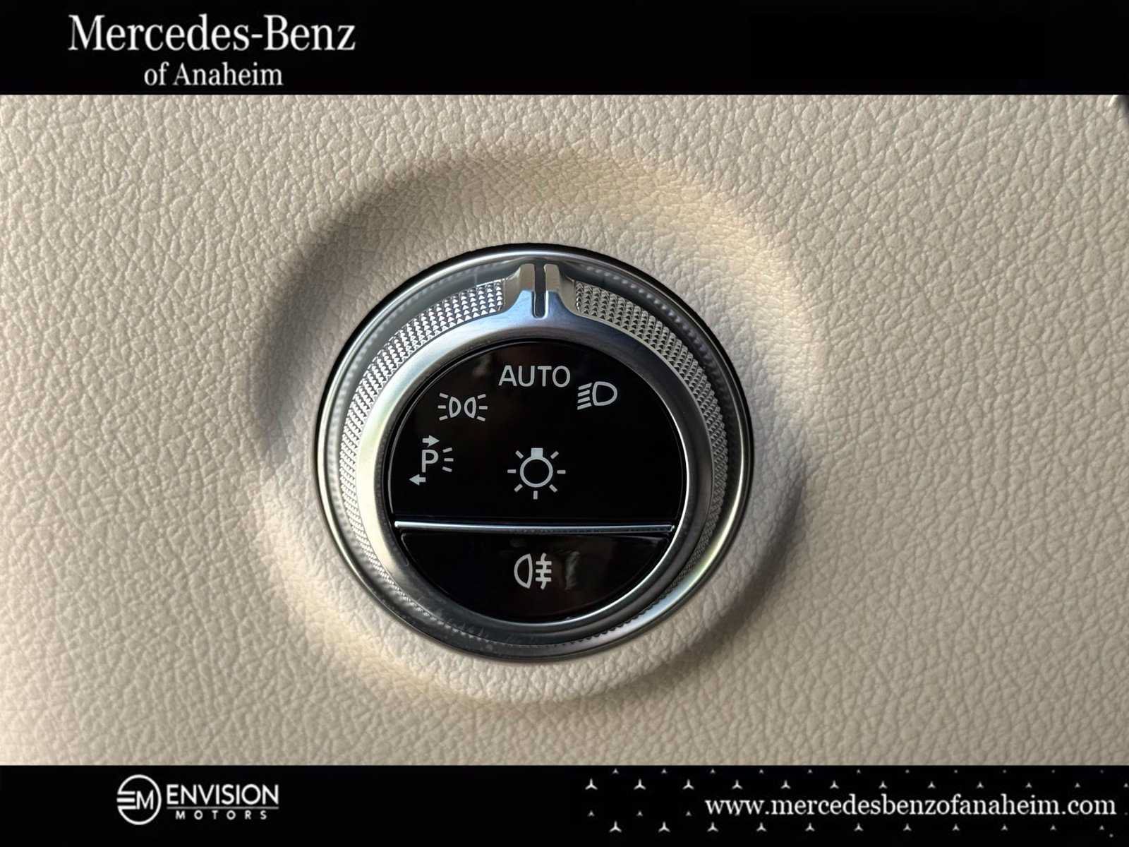 Used 2024 Mercedes-Benz C 300 Sedan image 29