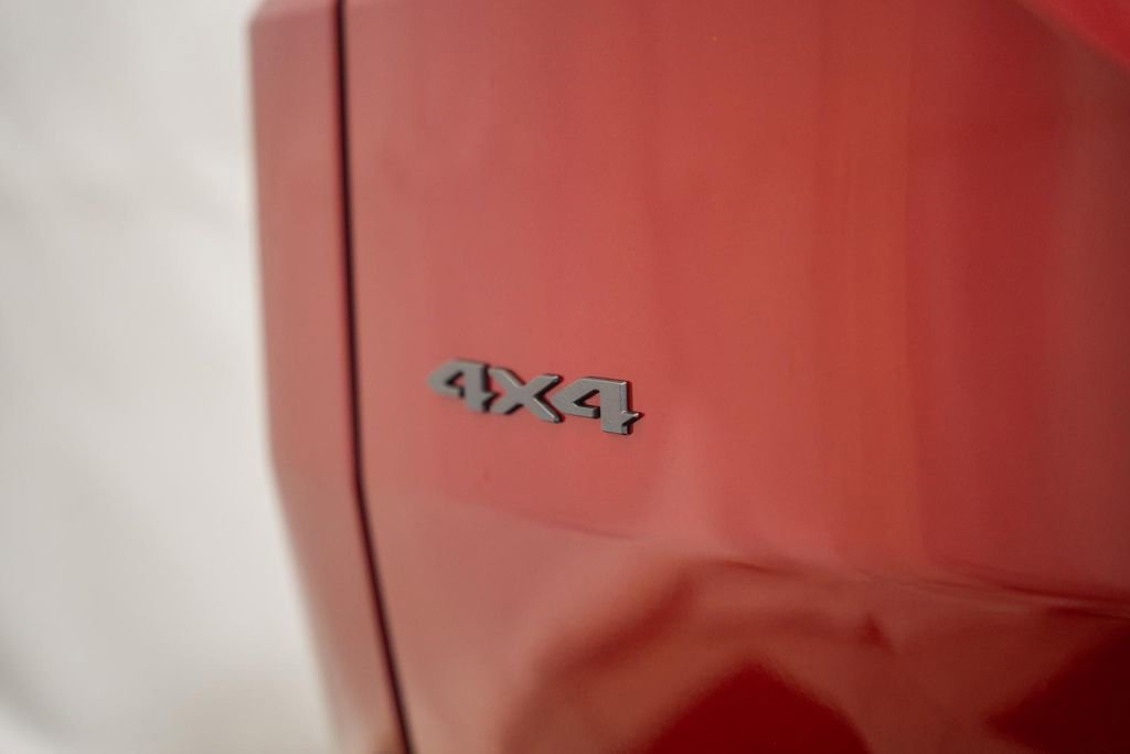 New 2026 Jeep Cherokee Overland image 7