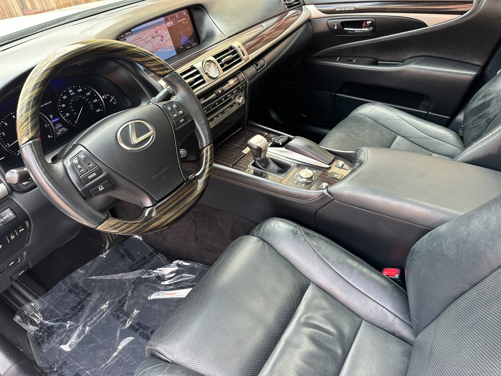 Used 2015 Lexus LS 460 w/ Comfort Package RWD image 11