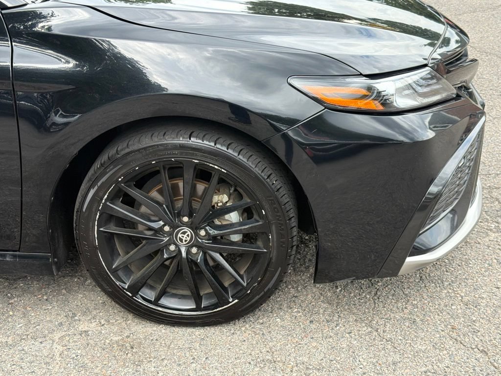 Used 2024 Toyota Camry XSE FWD image 4