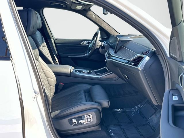 Used 2024 BMW X7 xDrive40i w/ M Sport Package image 22