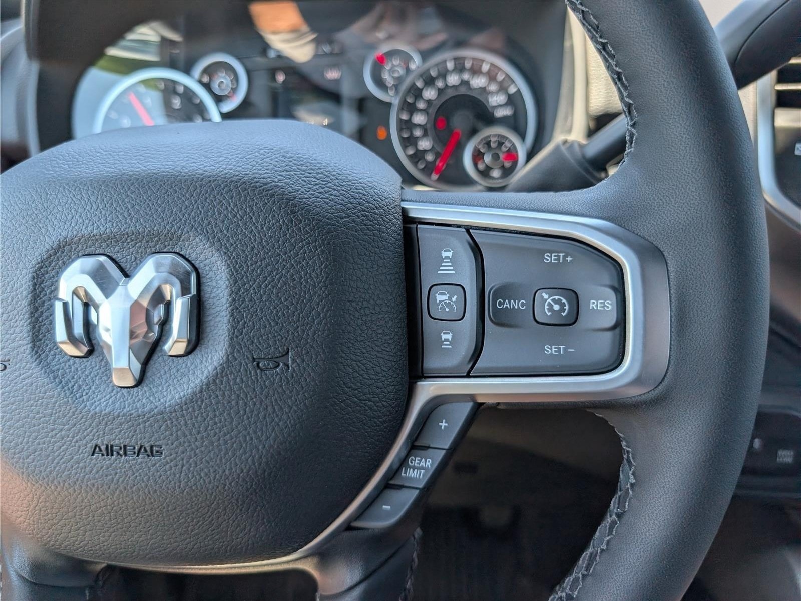 New 2026 RAM 3500 Big Horn AWD/4WD image 19
