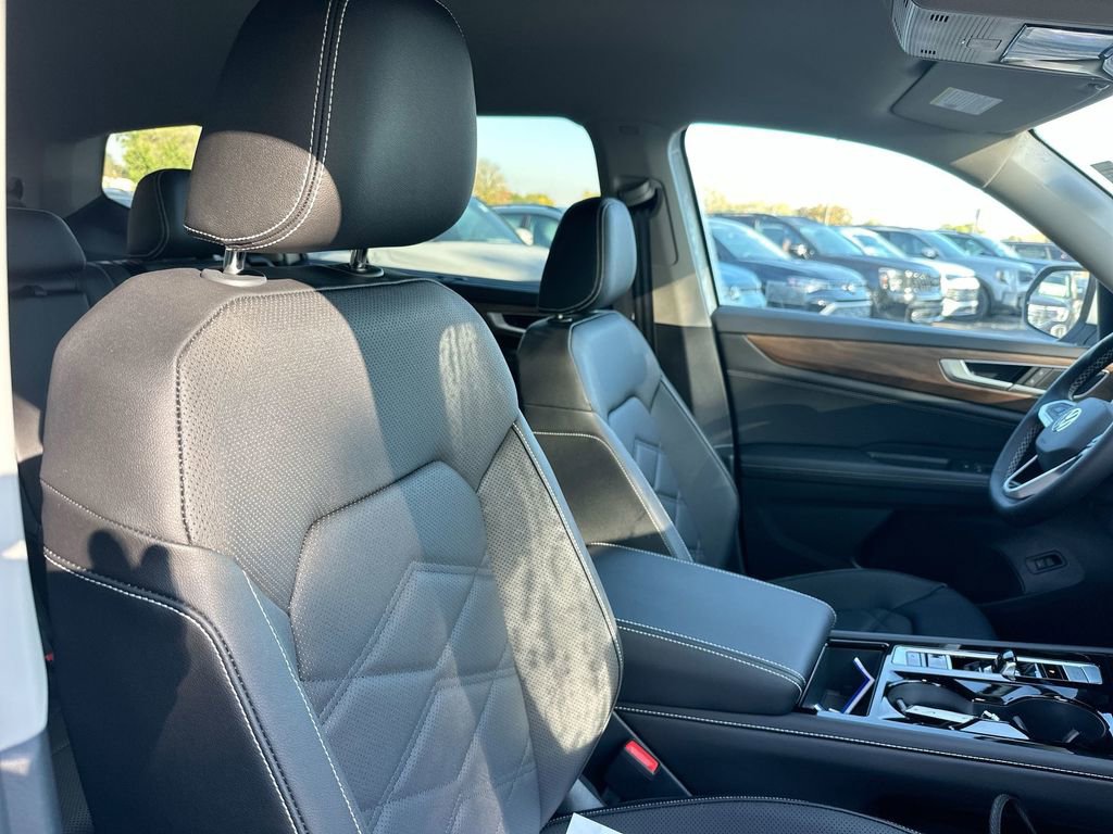 New 2026 Volkswagen Atlas SE image 50
