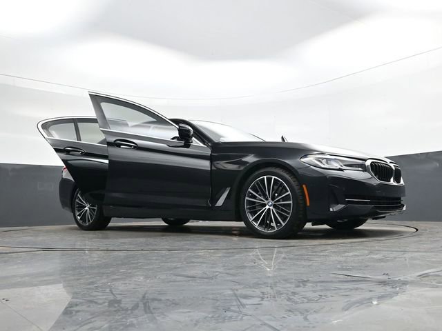 Used 2023 BMW 530i image 46