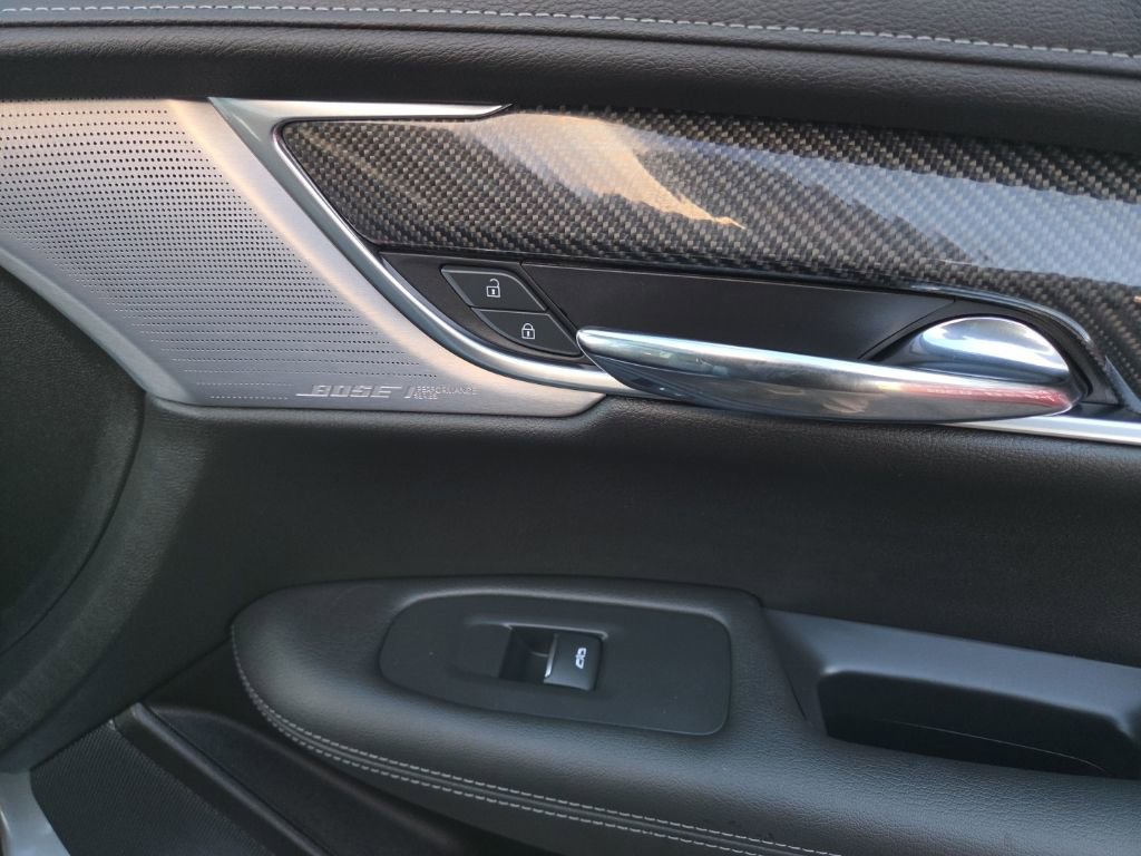 Used 2023 Cadillac XT6 Sport image 28