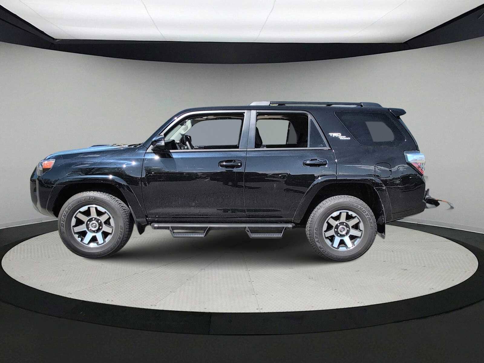 Used 2022 Toyota 4Runner TRD Off-Road Premium image 5