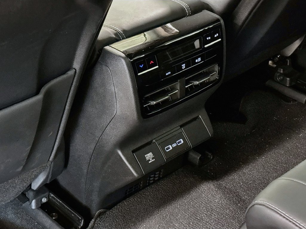 Used 2024 Acura MDX w/ Technology Package FWD image 17