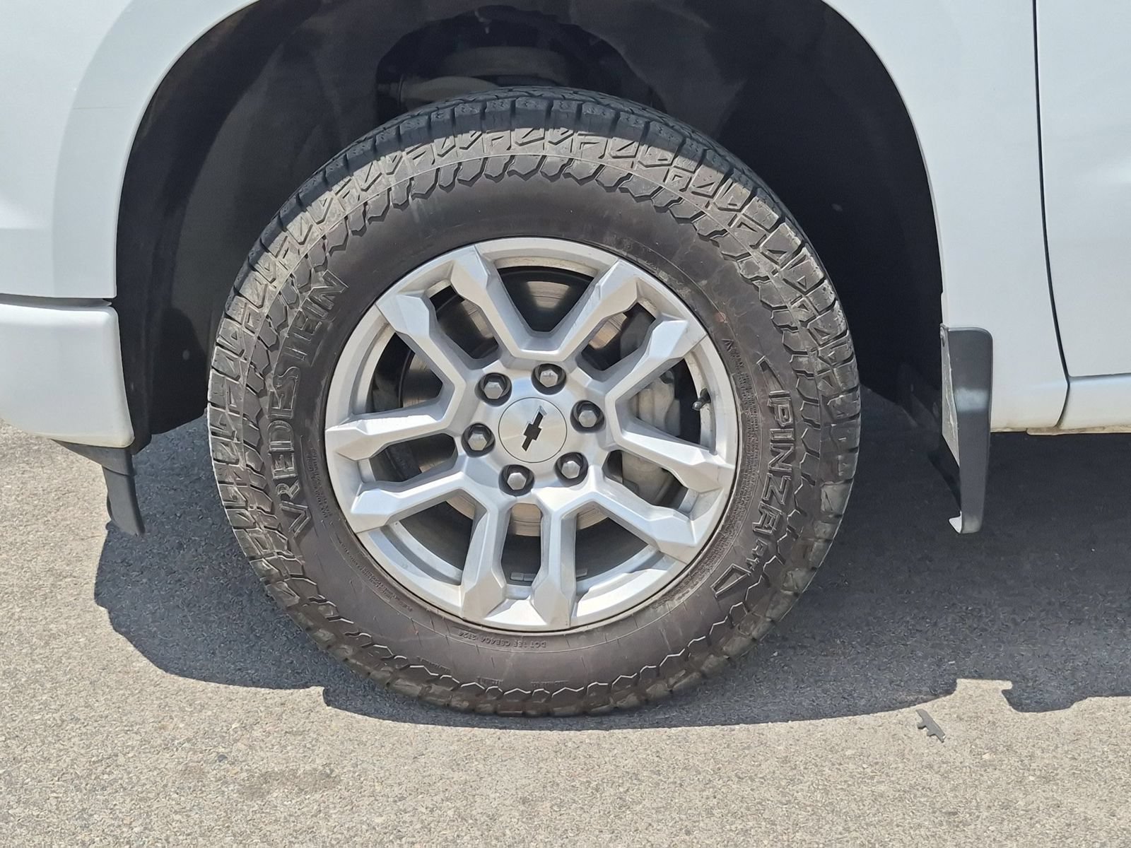 Used 2023 Chevrolet Silverado 1500 RST AWD/4WD image 10