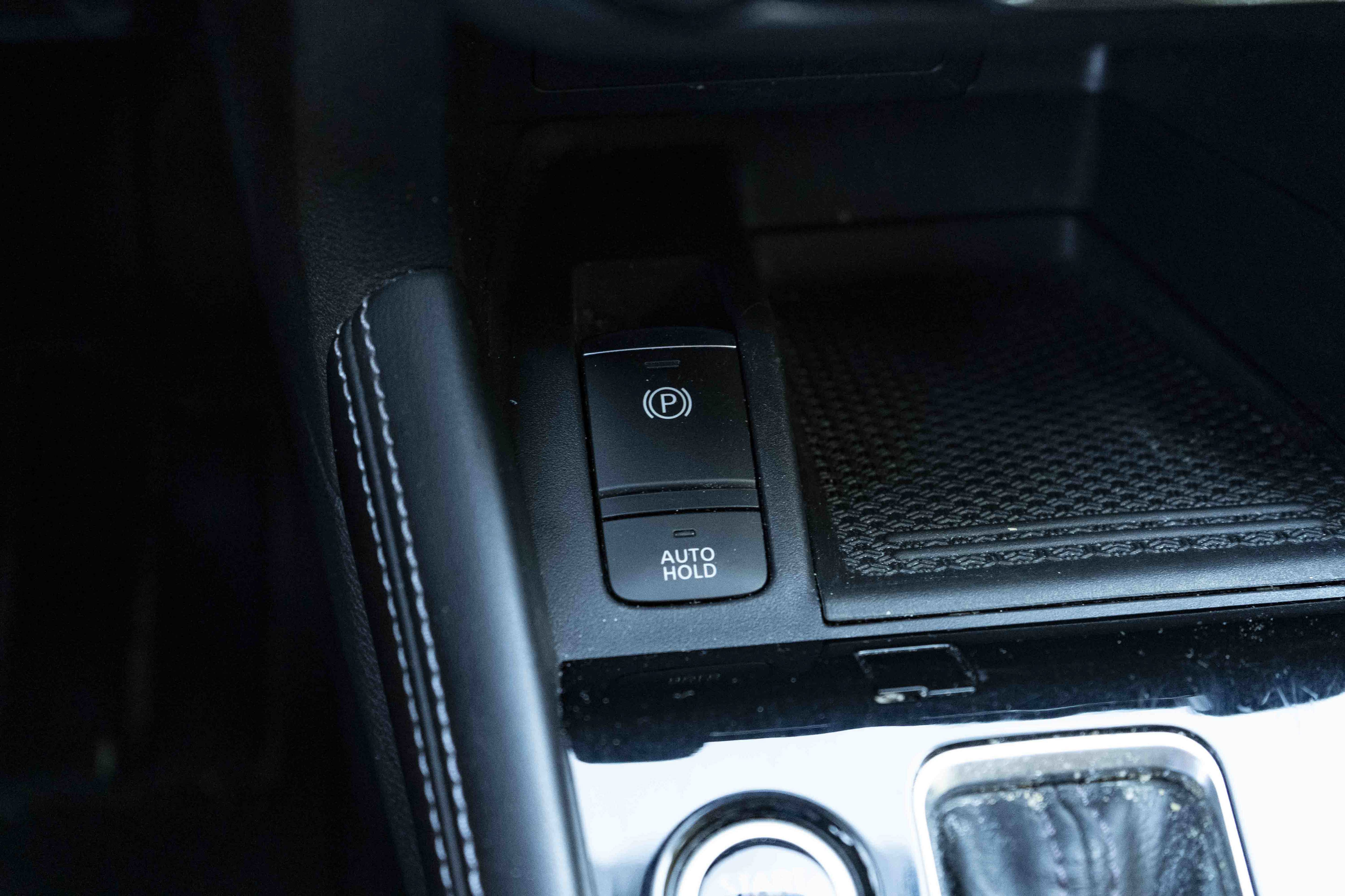 Used 2023 Nissan Kicks SR FWD image 31