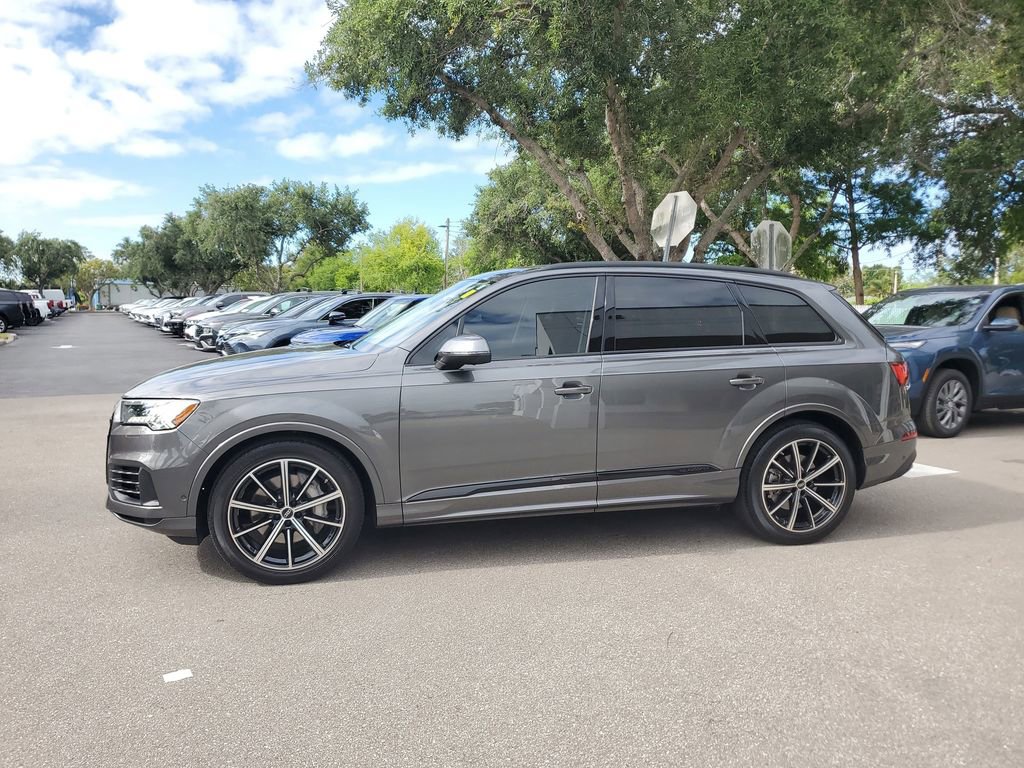 Used 2023 Audi Q7 3.0T Prestige image 2