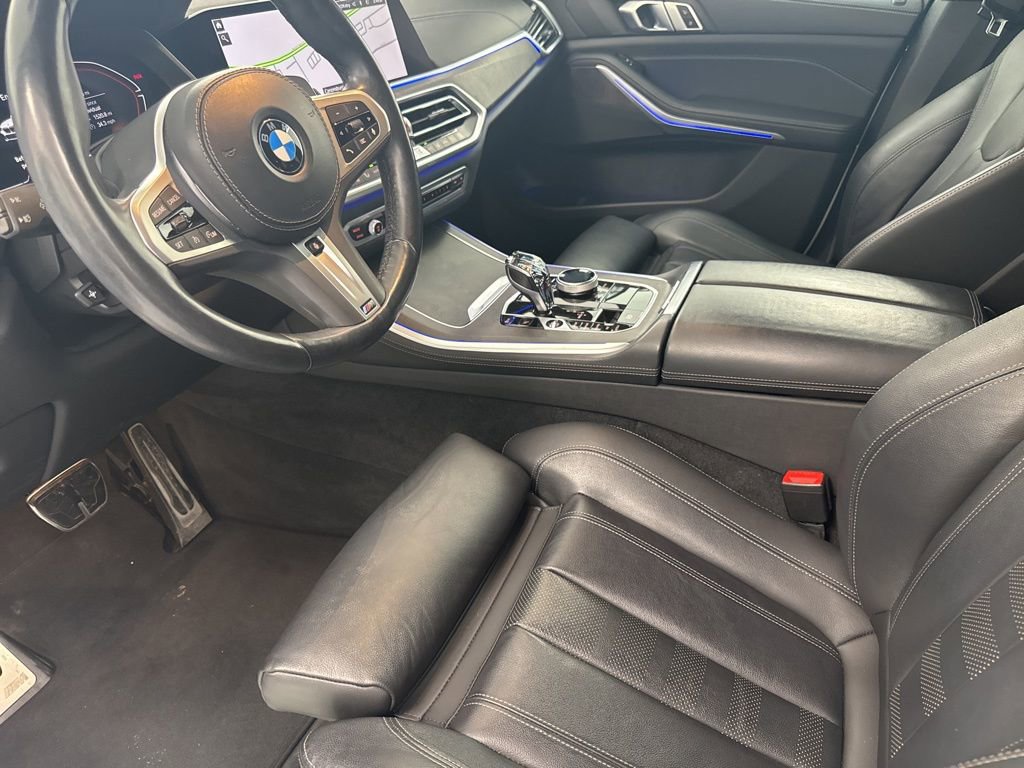 Certified 2022 BMW X5 xDrive40i w/ M Sport Package image 11