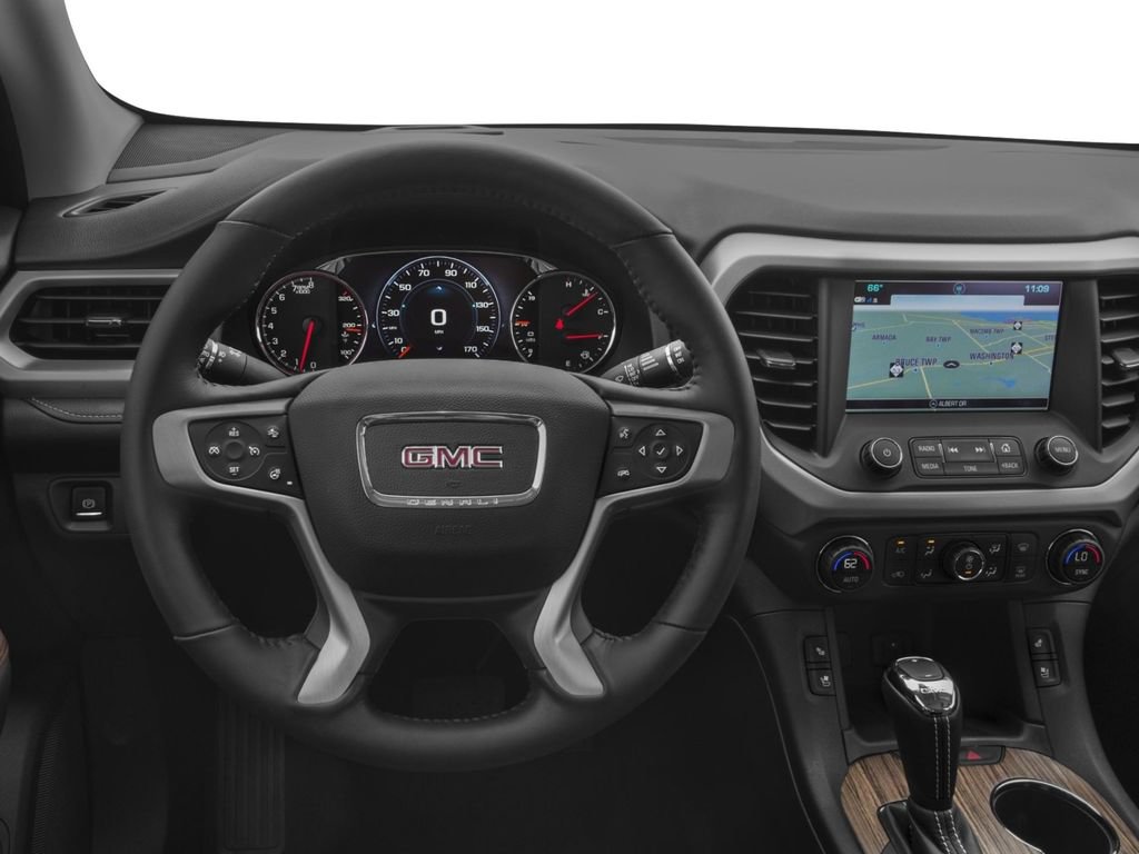 Used 2017 GMC Acadia Denali w/ Technology Package AWD/4WD image 4