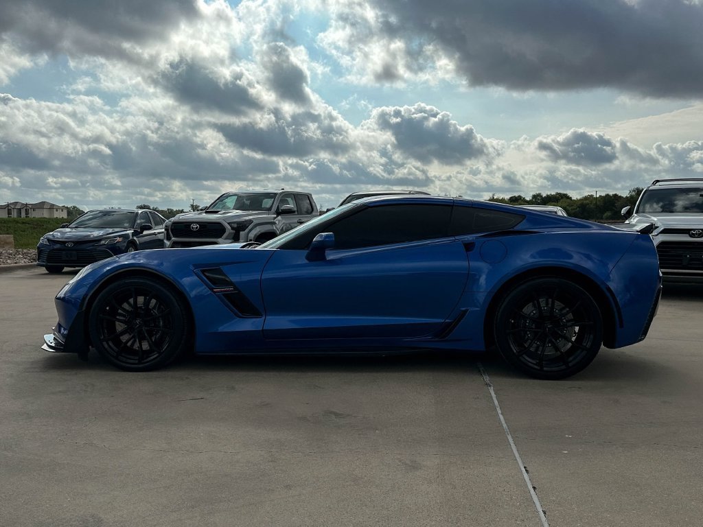 Used 2019 Chevrolet Corvette Grand Sport w/ Carbon Flash Badge Package RWD image 6