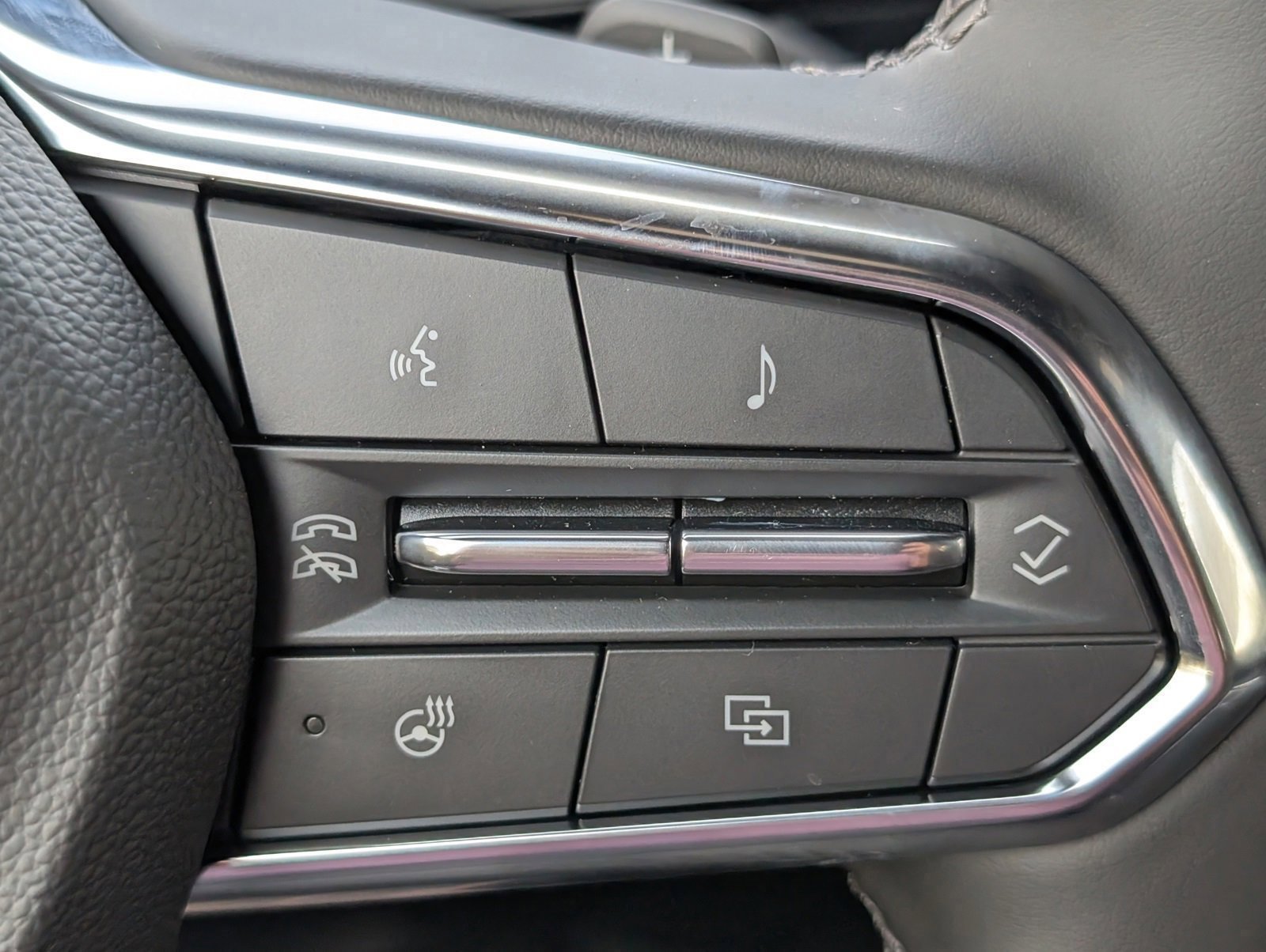 New 2026 Chevrolet Suburban LT w/ Comfort Package image 8