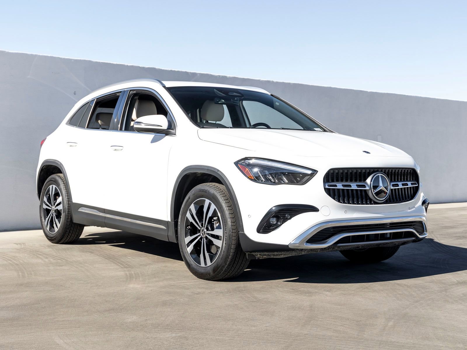 Used 2025 Mercedes-Benz GLA 250 GLA 250 image 2