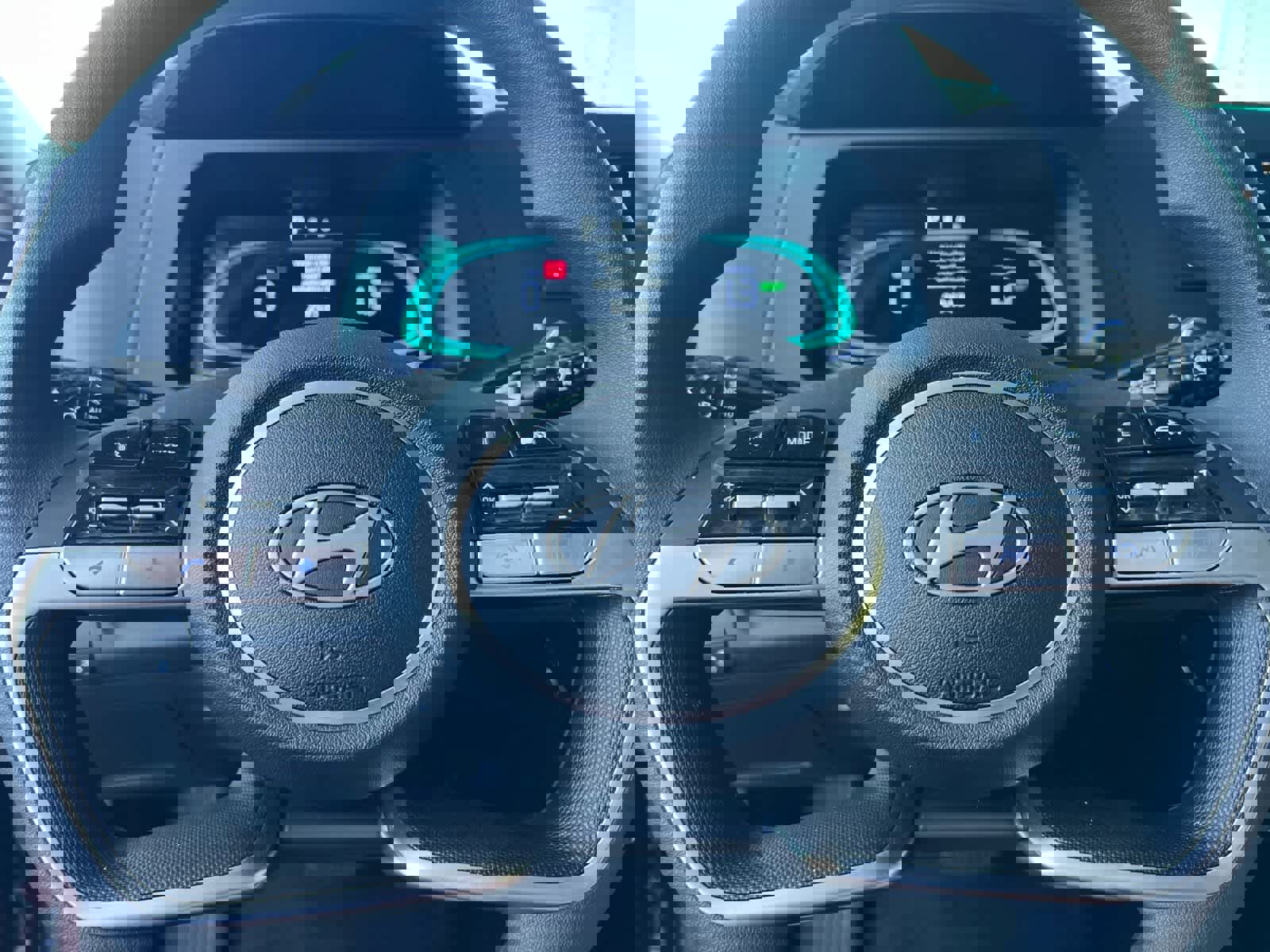 New 2025 Hyundai Elantra Blue image 23