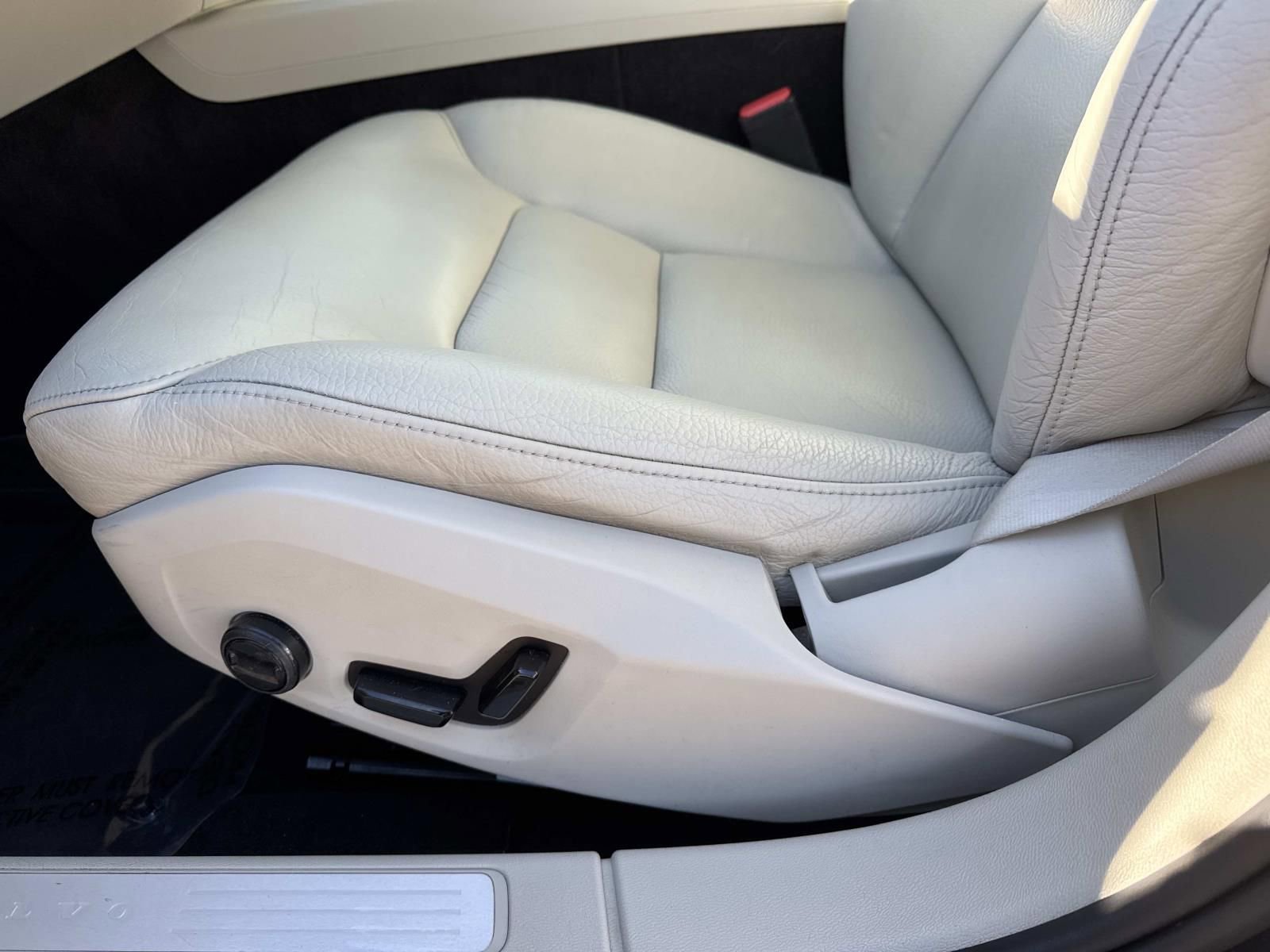 Used 2022 Volvo S60 B5 Inscription FWD image 16