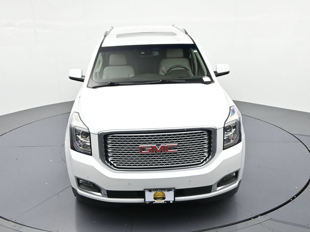 Used 2016 GMC Yukon Denali w/ Open Road Package AWD/4WD image 18
