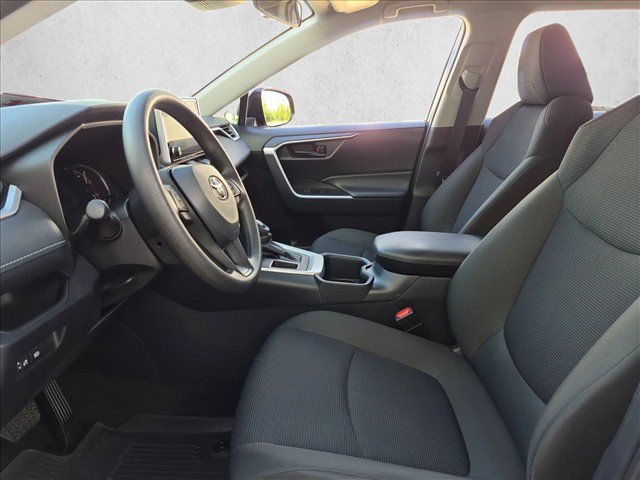Used 2024 Toyota RAV4 LE FWD image 15