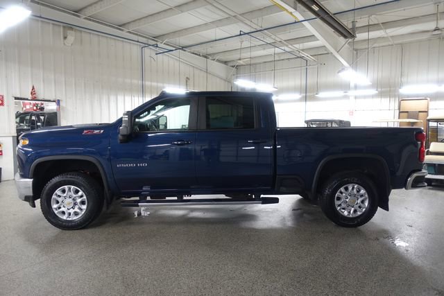 Used 2022 Chevrolet Silverado 2500 LT w/ Convenience Package image 4