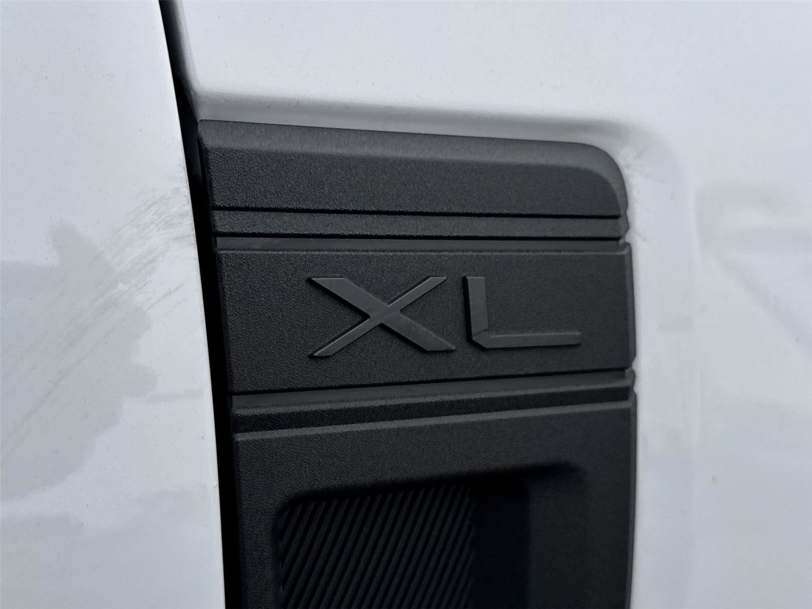 Used 2025 Ford Maverick XL image 8