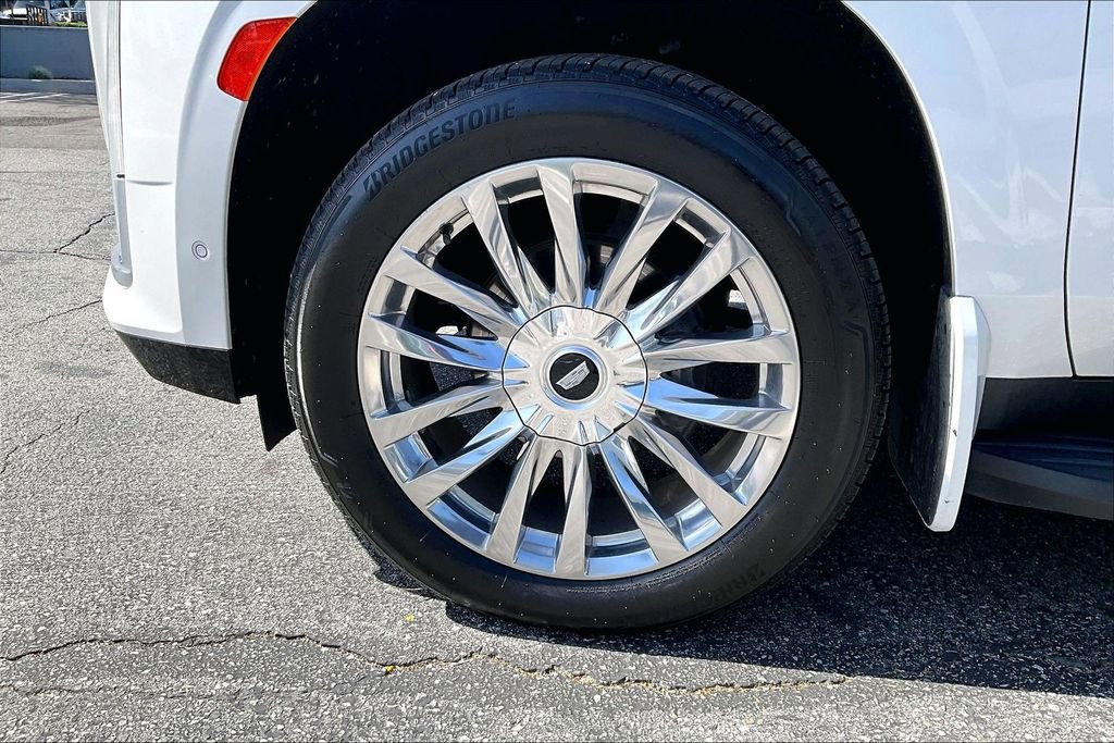 Used 2021 Cadillac Escalade Premium Luxury RWD image 12