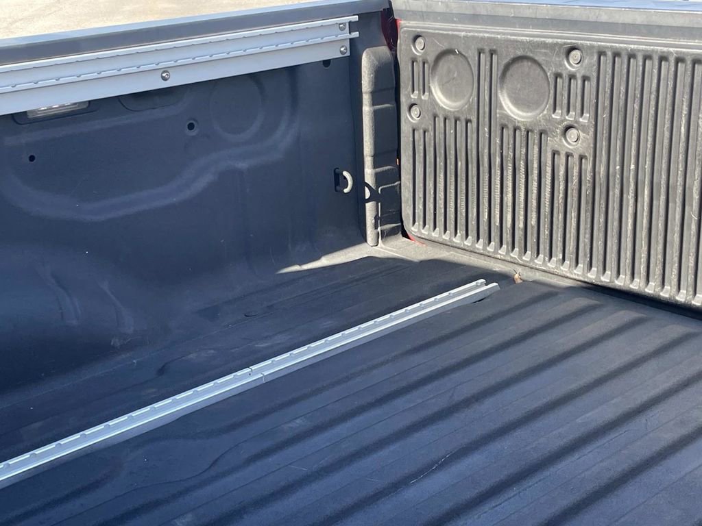 Used 2018 Nissan Titan PRO-4X w/ Pro-4x Convenience Package image 14