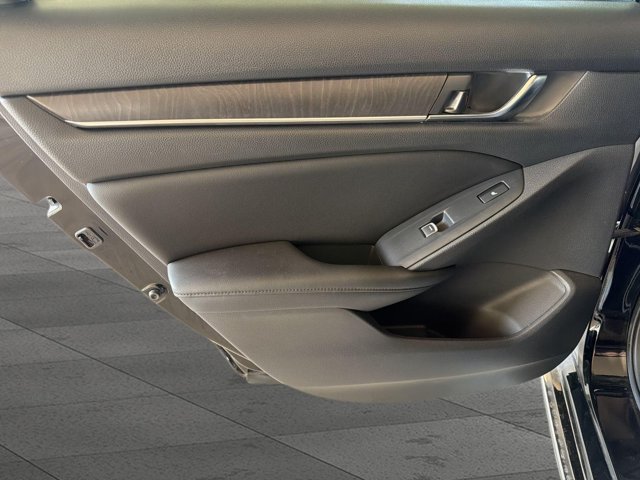 Used 2020 Honda Accord Touring image 15
