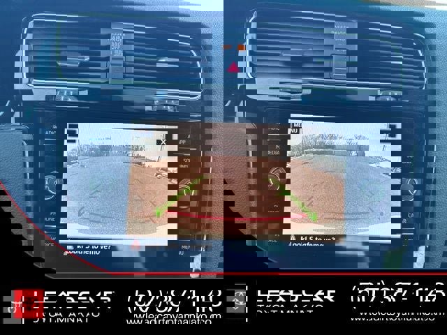 Used 2018 Volkswagen GTI SE image 28