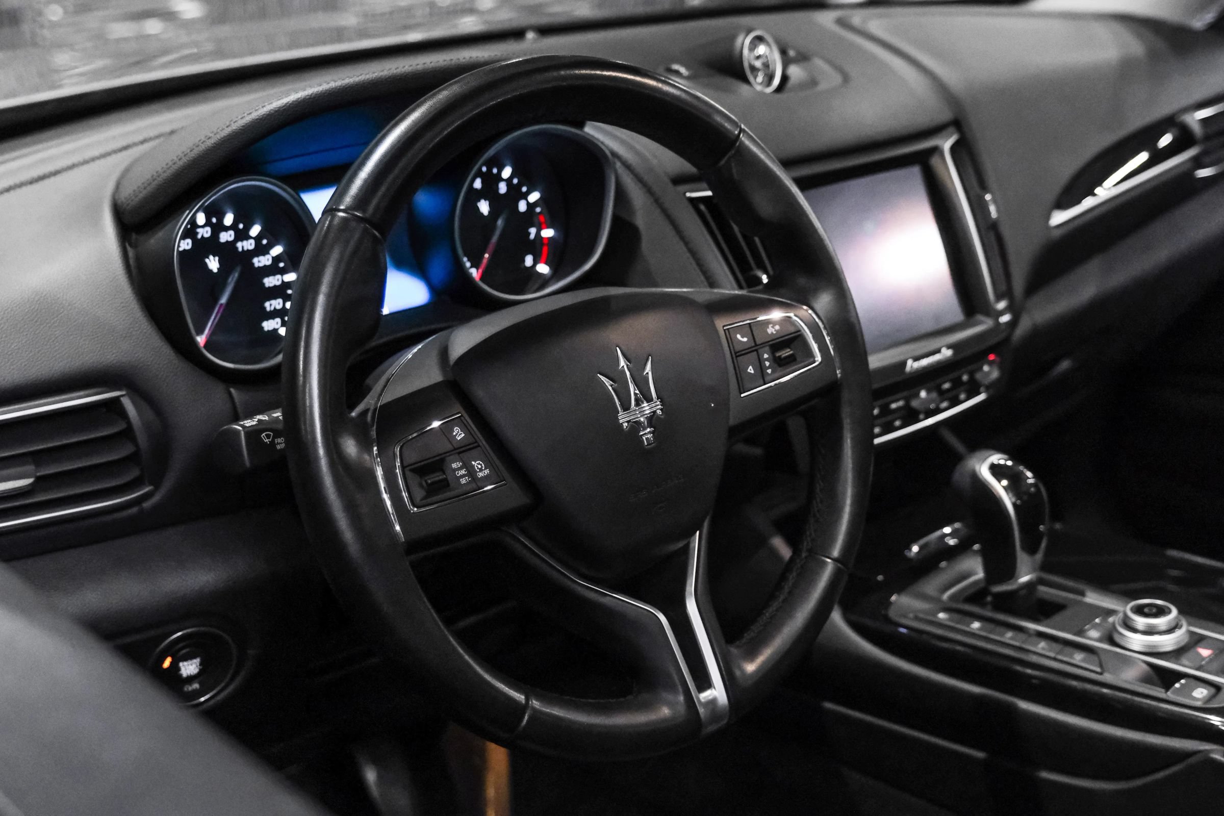 Used 2017 Maserati Levante AWD/4WD image 13