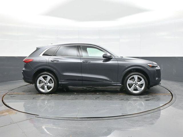 Certified 2025 Audi Q5 Premium Plus w/ Premium Plus image 8