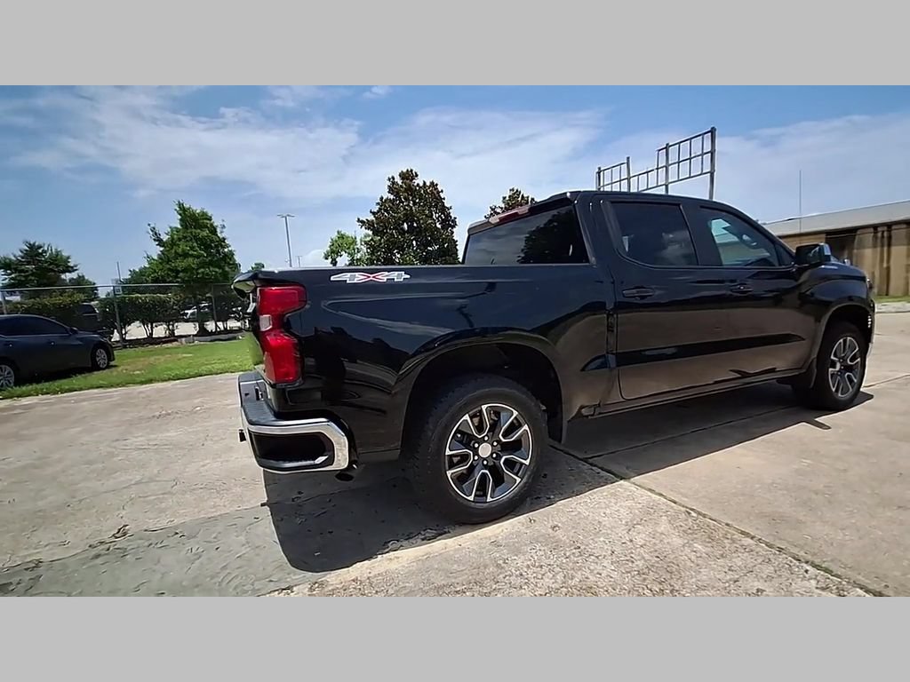 Used 2023 Chevrolet Silverado 1500 LT AWD/4WD image 40