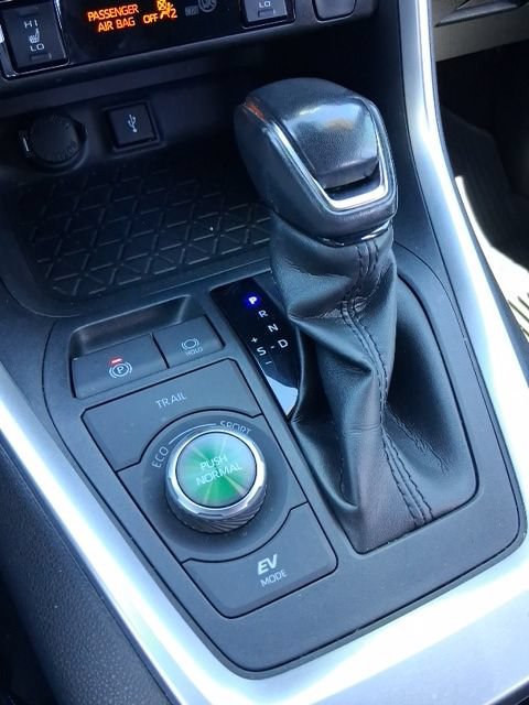 Used 2022 Toyota RAV4 XSE w/ XSE Grade Weather Package AWD/4WD image 28