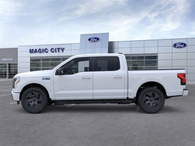 Used 2025 Ford F150 Lightning Flash image 3