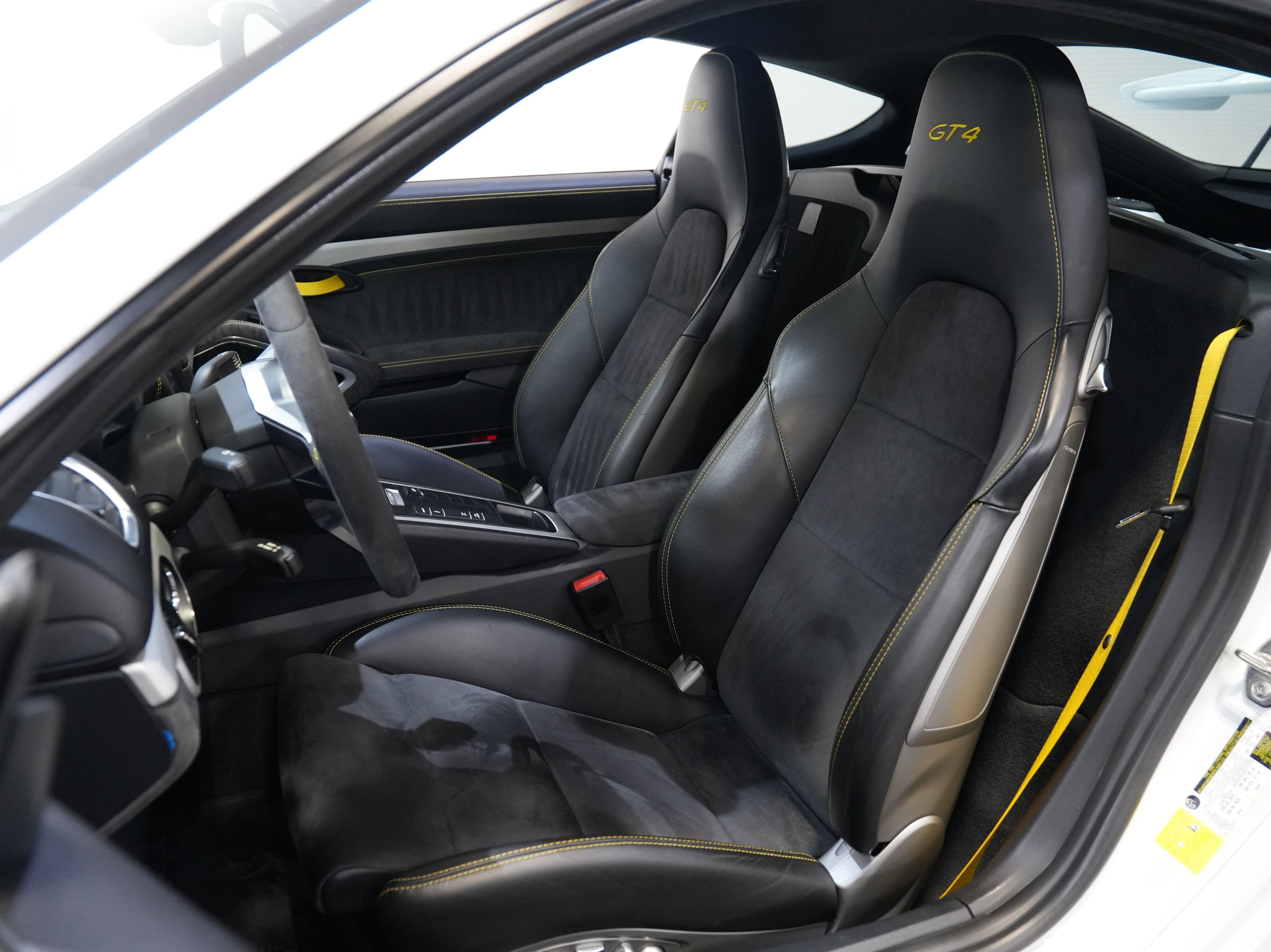 Used 2016 Porsche Cayman GT4 RWD image 26