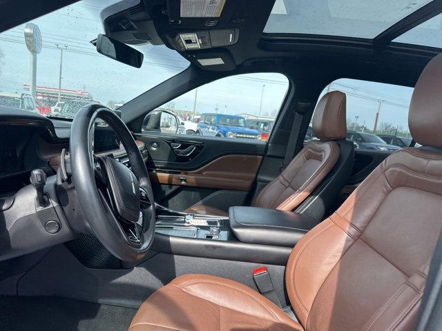 Used 2023 Lincoln Aviator Reserve w/ Equipment Group 201A image 30