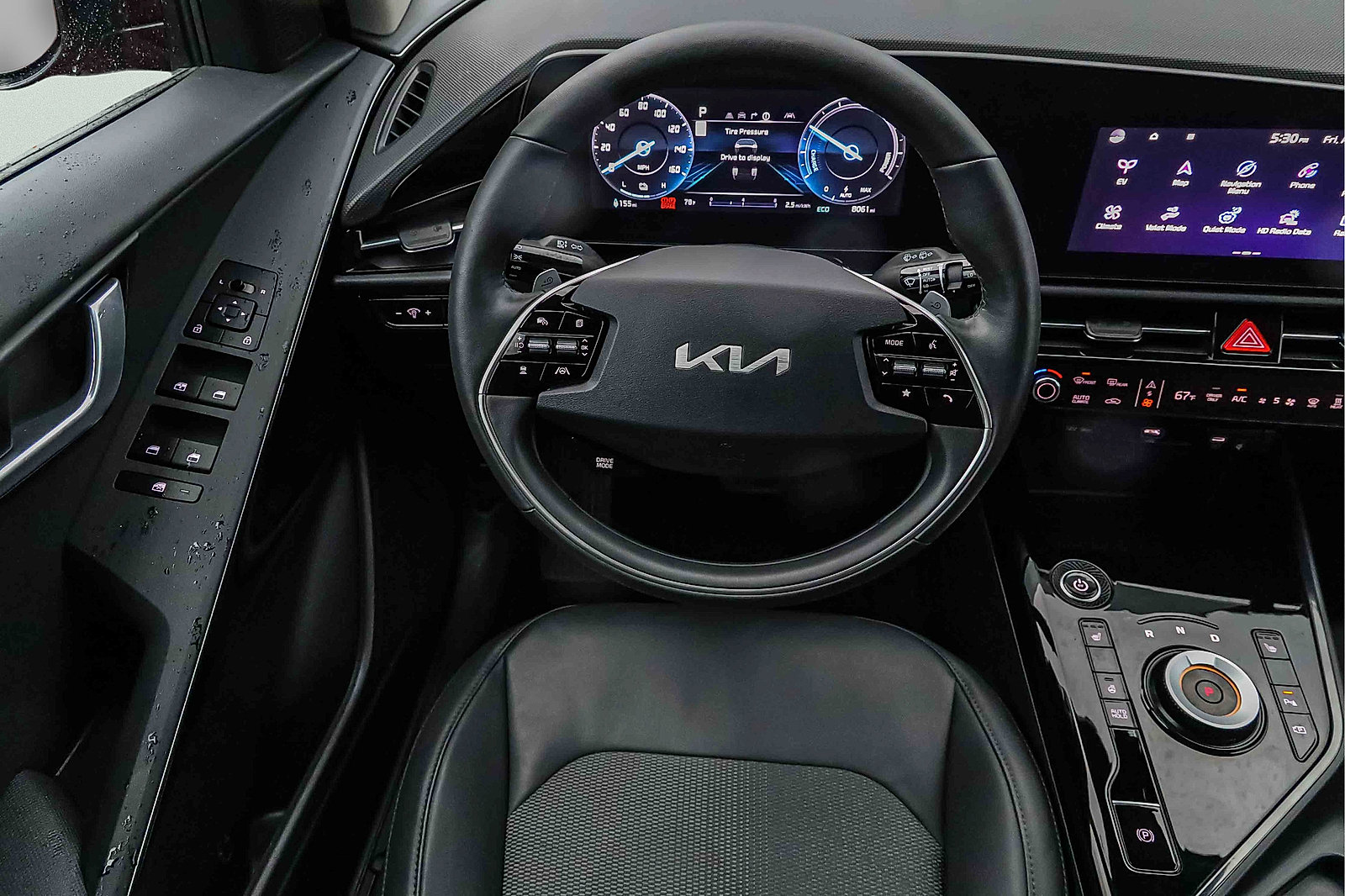 Certified 2024 Kia Niro Wind w/ Wind Preserve Package FWD image 17