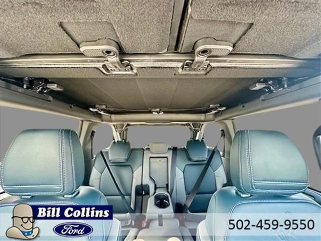 New 2024 Ford Bronco Outer Banks w/ Sasquatch Package image 24
