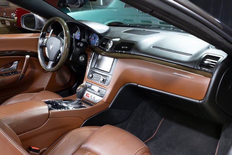 Used 2012 Maserati GranTurismo Convertible RWD image 54