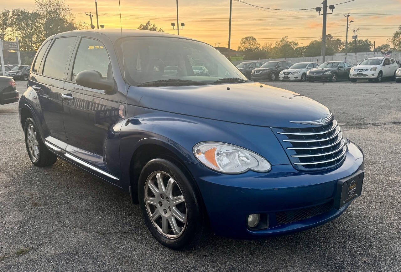 Used 2010 Chrysler PT Cruiser FWD image 8