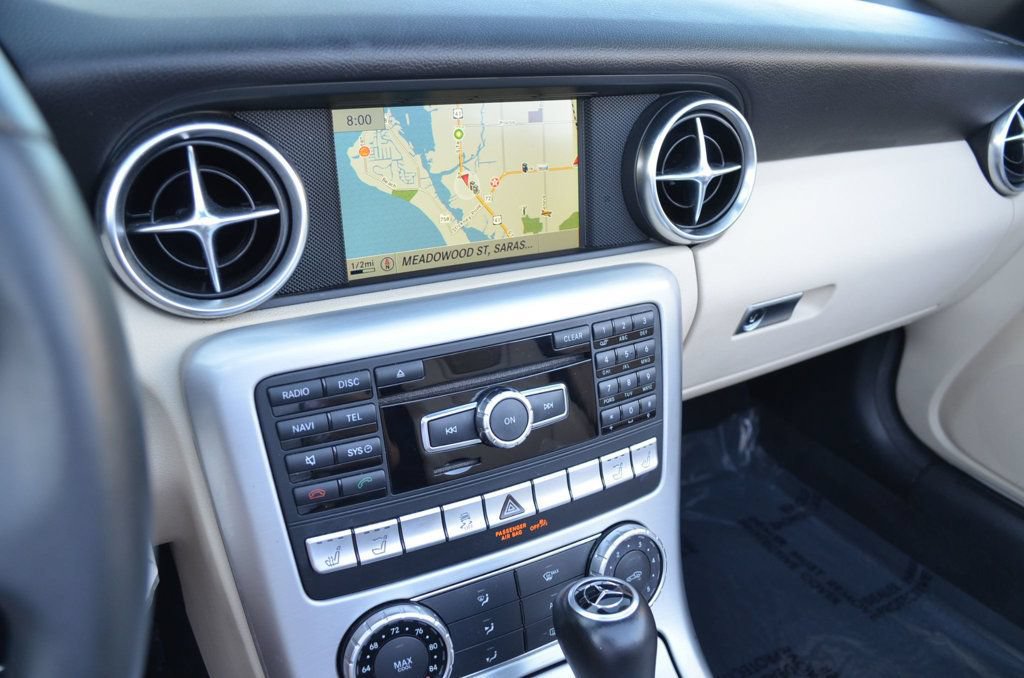 Used 2015 Mercedes-Benz SLK 250 image 52