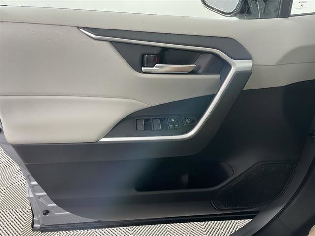 New 2025 Toyota RAV4 XLE image 18