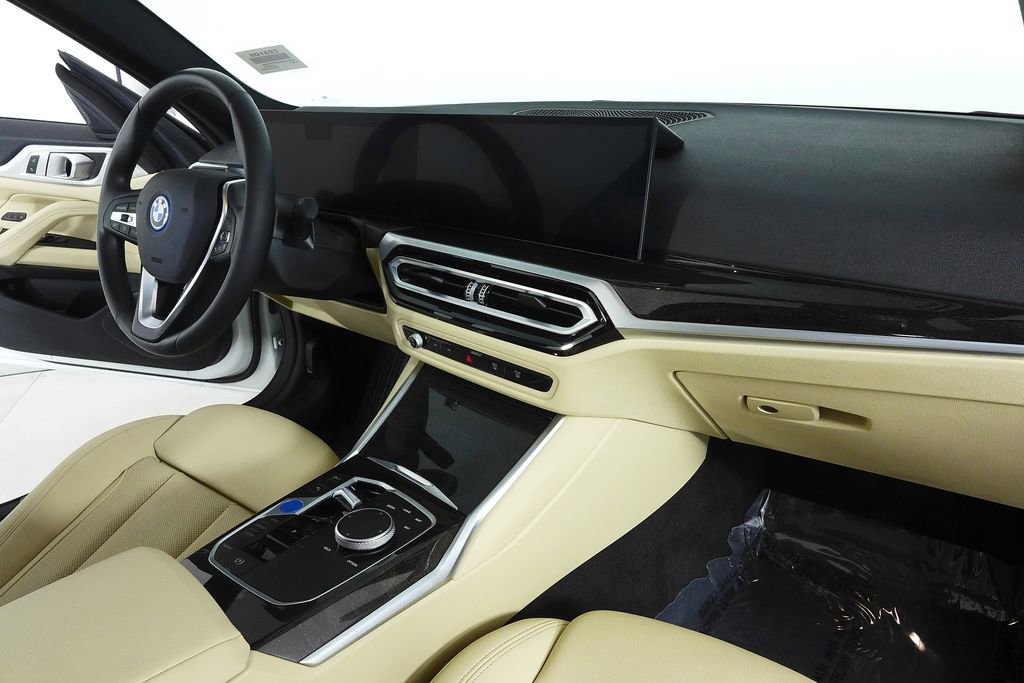 Certified 2023 BMW i4 eDrive35 RWD image 13