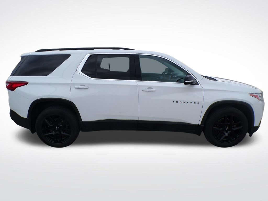 Used 2020 Chevrolet Traverse LT w/ LPO, Blackout Package AWD/4WD image 5