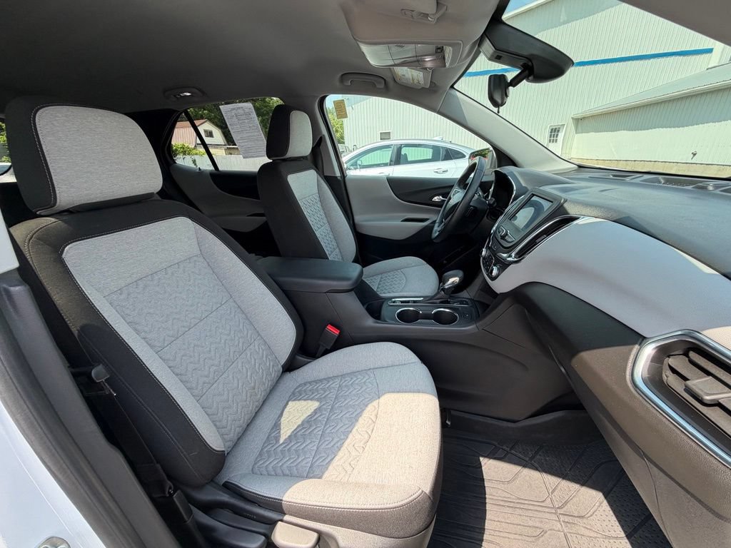 Used 2023 Chevrolet Equinox LT AWD/4WD image 17