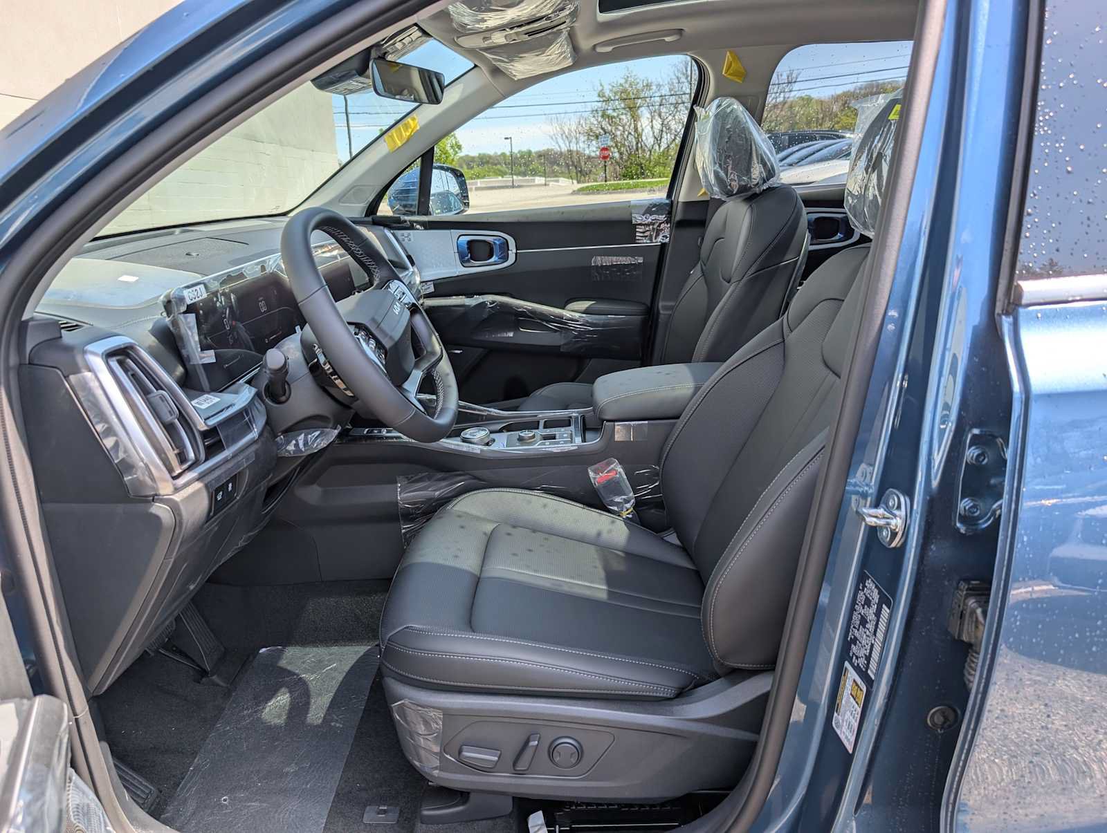 New 2026 Kia Sorento EX AWD/4WD image 4