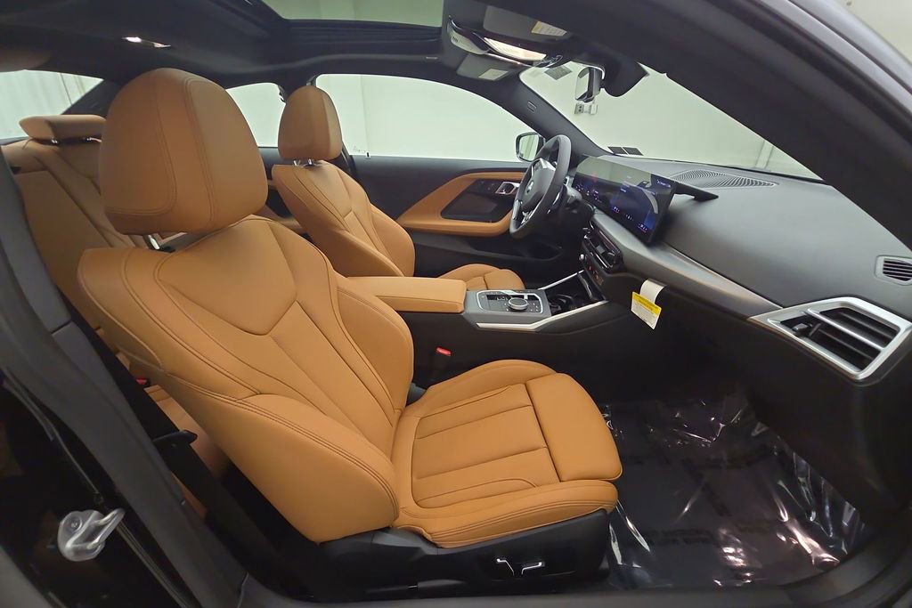 Used 2025 BMW 230i xDrive Coupe w/ Convenience Package image 28