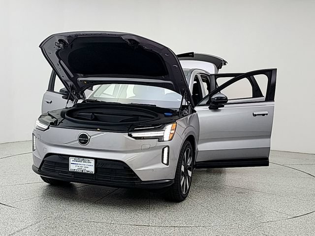 New 2026 Volvo EX90 Ultra AWD/4WD image 9
