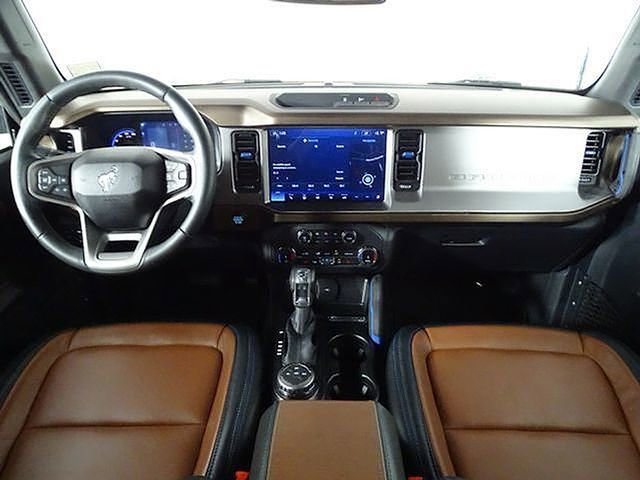 Used 2022 Ford Bronco Outer Banks image 28